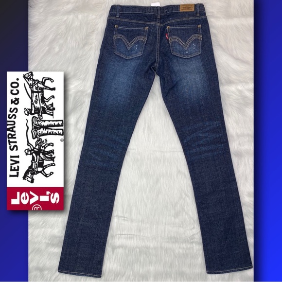 NWOT Levi’s Jeans Skinny Fit
Size 14 Regular - Picture 7 of 8